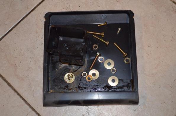 DSC_0481 repair - parts