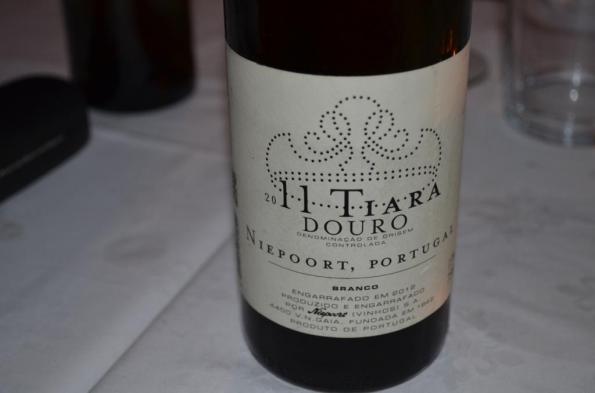 DSC_0409 Tiara White