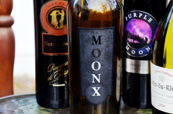 MOON ONX red wine