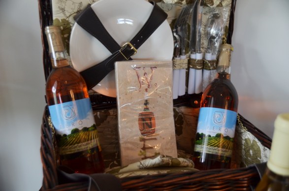 Fero Vineyards Gift Basket