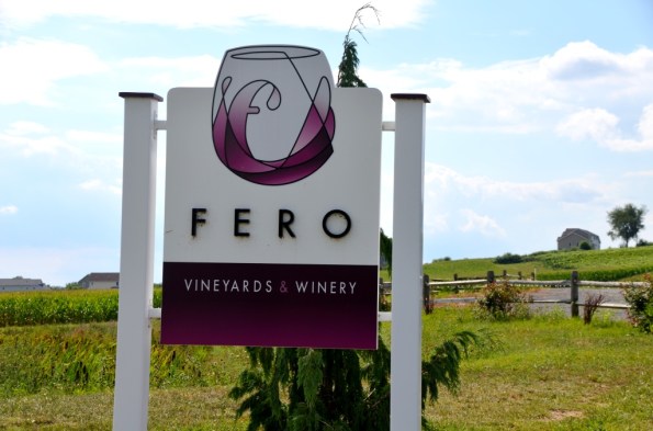Fero Vineyards Sign