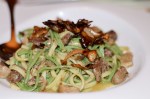 paglia-e-fieno-con-carne-miste-e-funghi