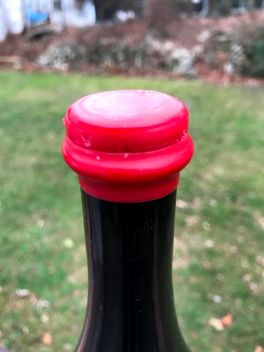 Henri Cruchon Nihili Bottle top