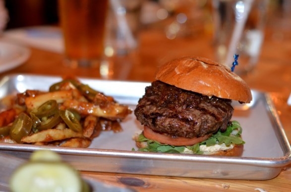 Bobby Qs The Cue & Co Burger