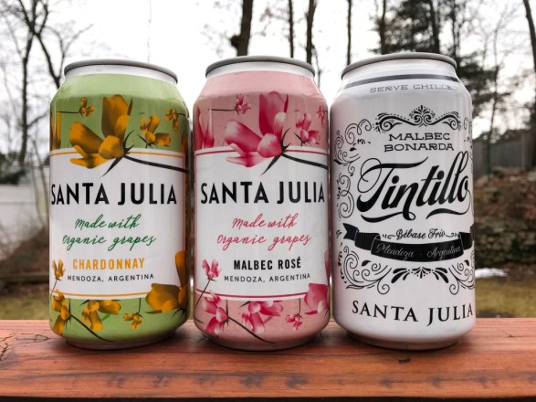Santa Julia wine cans